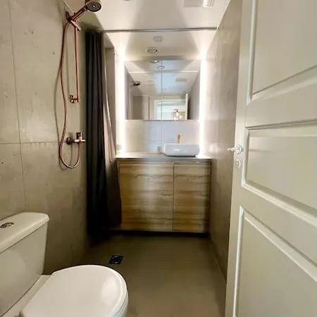 Modern With Full Kitchen And Bathroom In Kadriorg, Centre Apartment
