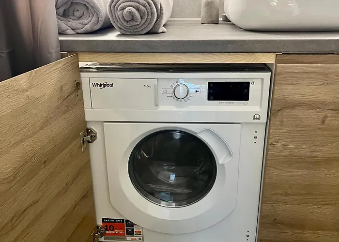 Modern With Full Kitchen And Bathroom In Kadriorg, Centre