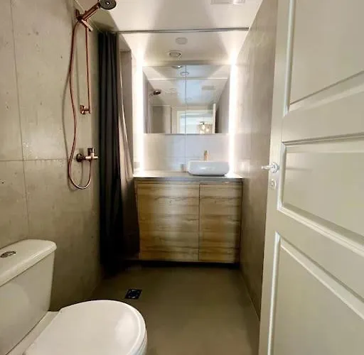 Modern With Full Kitchen And Bathroom In Kadriorg, Centre Апартаменты